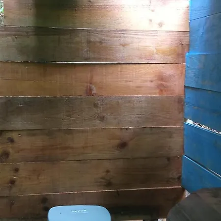 Glamping For Ukraine * Ruiloba