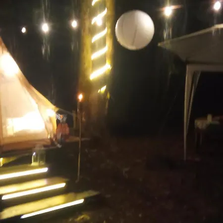 Campo de lujo Glamping La Maeta *